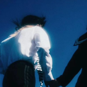 搬家工人当着老公的面完整版
